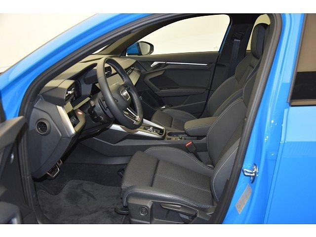 Audi A3 Sportback 40 TFSI quattro S-tronic S line AHK/Matrix/B+O 