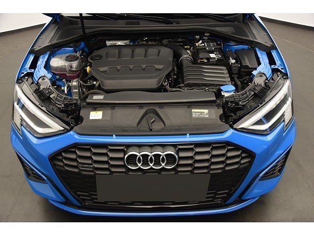 Audi A3 Sportback 40 TFSI quattro S-tronic S line AHK/Matrix/B+O 