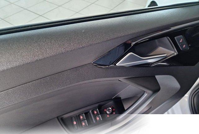 Audi A1 30 TFSI Sportback S tronic line Navi Klimaauto LM 