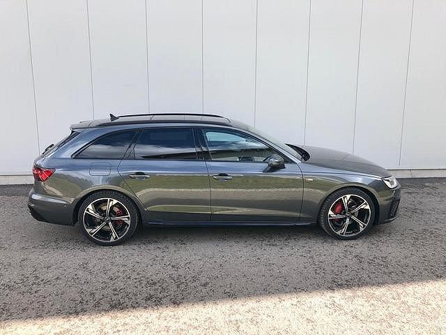 Audi A4 Avant 40 TDI quattro S line Mil... 