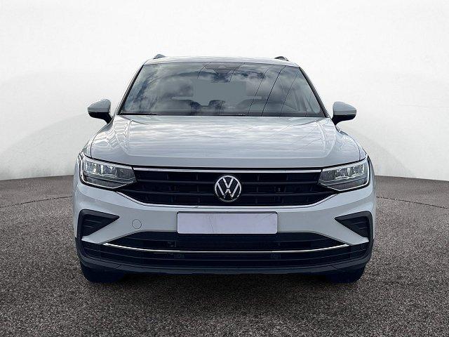 Volkswagen Tiguan - Life TDI DSGPANOLEDNAVIACCeHECKKLAPP