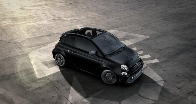 Abarth 695C Competizione 1.4 T-Jet 132 kW (180PS), Automatik, Verdeck Schwarz, Komfort-Paket: Bi-Xenon Scheinwerfer, Beats® Audio Soundsystem, Klimaautomatik mit Pollenfilter, Navigationssystem, Volldigitales Kombiinstrument (Virtual Cockpit) uvm. 
