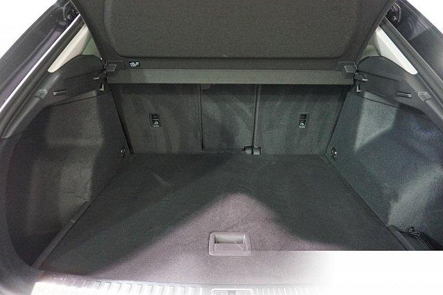 Audi Q3 35 TDI S tronic line Navi LED Pano PDC eHeckklappe Kamera LM19 