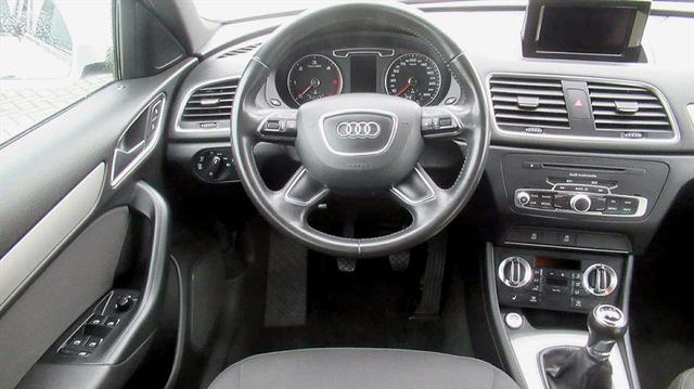 Audi Q3 2,0 TDI quattro AHK KA NAVI PDC SHZ KEYLESS XENON 