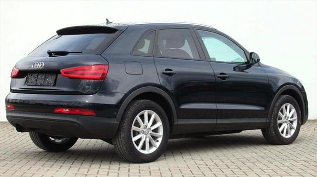 Audi Q3 2,0 TSI quattro ALU KA PDC SHZ TEMPOMAT XENON 