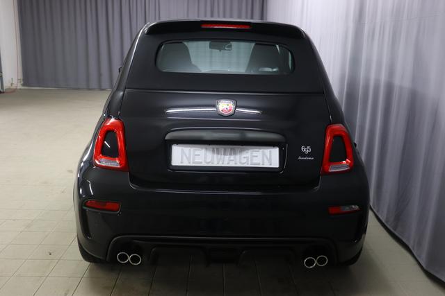 MY22 695C 1.4 T-Jet 132 kW (180 PS) 876 - Scorpione Schwarz 557 - Integral-Sportsitze Leder Schwarz / Verdeck Schwarz "3K6 Linea 695 Turismo 3L3 Design-Paket 3L4 Tech-Paket 499 Reifenreparaturset - Kit ""fix&go"" 5CE Scorpione Schwarz 505 Seitenairbags vorne 626, 8F6, 925 Windschott 9SV Gutschrift Mopar Bmc Sportluftfilter Und Tankdeckel Aus Alum "