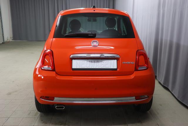 Fiat 500 DOLCEVITA 1,0 Hybrid 51kW Sie sparen 3.500,00 € MEGA PREIS ! Tech-Paket - Radio mit 7"-Bildschirm Navigationssystem, Multifunktionslenkrad, Lichtsensor- und Regensensor, Klimaautomatik, 16"-Leichtmetallfelgen, Getönte Seitenscheiben hinten, Parksensoren hint 
