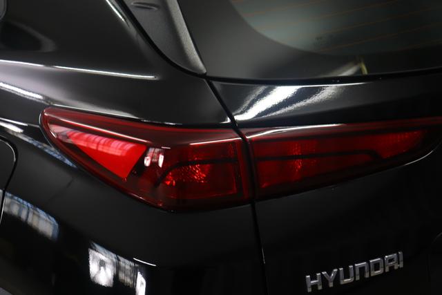 Hyundai Kona 1.0 T-GDi Classic Benzin 88kW Schwarz Stoff