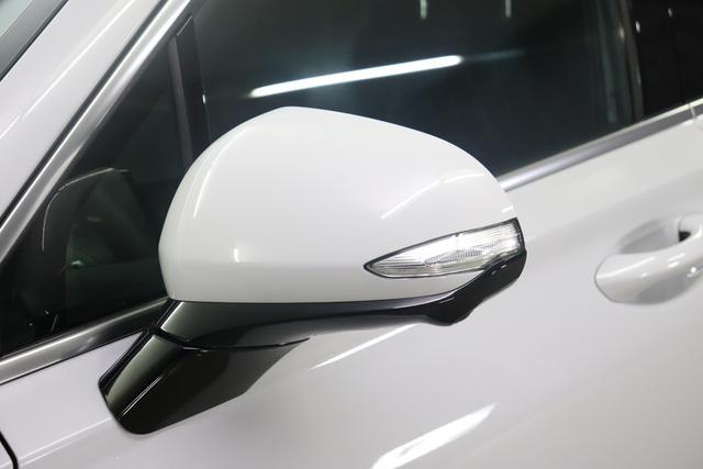 Hyundai SANTA FE - Luxury Line 1.6 T-GDi 4WD 195kW Plug-In Hybrid 4x4 , 5-Sitzer, 5 Jahre Garantie Panoramadach, Klimaautomatik, Sitzheizung vorne und hinten, Sitzbelüftung, Navigationssystem, KRELL-Soundsystem, 360° Kamera, Einparkassistent, Head-up-Display, Voll-LED-Scheinwerfer