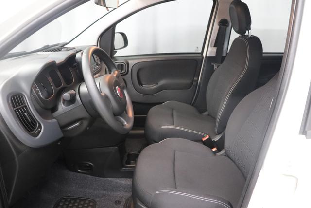 Fiat Panda Hybrid 1.0 GSE 51kW Mild-Hybrid, Sie sparen 3.500,00 € 20 % Rabatt MEGA PREIS ! Radio DAB, Bluetooth, Parksensoren hinten, Klimaanlage, Komfort Paket, Bordcomputer, Heckscheibenheizung, Servolenkung uvm. 