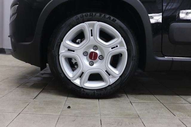 Fiat Panda Hybrid 1.0 GSE 51kW Mild-Hybrid, Sie sparen 4.370,00 € 25 % Rabatt MEGA PREIS ! Radio DAB, Parksensoren hinten, Klimaanlage, Nebelscheinwerfer, Abgedunkelte Scheiben, Dachreling, Heckscheibenheizung, Servolenkung, 15" Design-Stahlfelgen, uvm. 