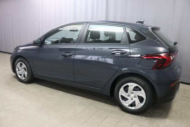 Hyundai i20 Comfort 1.2 58 kW (79 PS) MEGA PRES ! 5 Jahre Garantie Klimaanlage, Navigationssystem, Radio mit DAB, Apple CarPlay & Android Auto, Rückfahrkamera, Einparkhilfe hinten, Lichtsensor, Spurhalteassistent, Fernlichtassistent, Verkehrszeichenassistent uvm. 