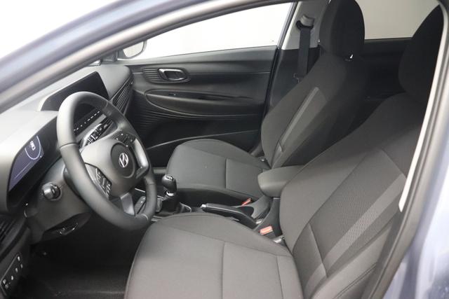 Hyundai i20 Family 1.2i 58 kW (79 PS) MEGA PREIS ! 5 Jahre Garantie Navigationssystem, Klimaautomatik, Sitzheizung, Lenkradheizung, Radio mit DAB, Apple CarPlay & Android Auto, Rückfahrkamera, Einparkhilfe hinten, Lichtsensor, Spurassistent, Fernlichtassistent, Verke 