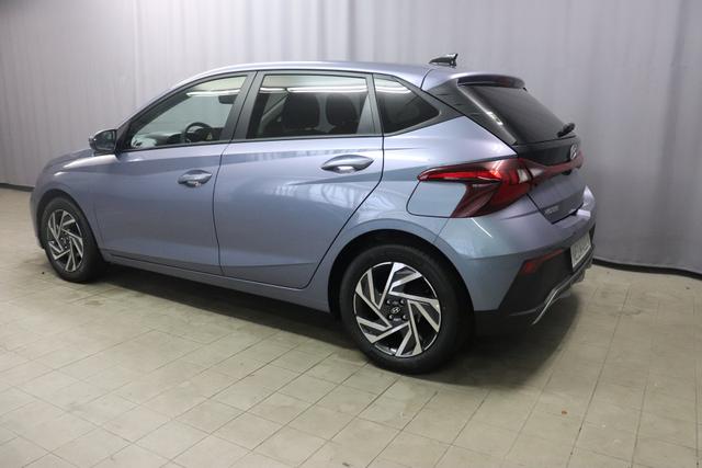 Hyundai i20 Family 1.2i 58 kW (79 PS) MEGA PREIS ! 5 Jahre Garantie Navigationssystem, Klimaautomatik, Sitzheizung, Lenkradheizung, Radio mit DAB, Apple CarPlay & Android Auto, Rückfahrkamera, Einparkhilfe hinten, Lichtsensor, Spurassistent, Fernlichtassistent, Verke 