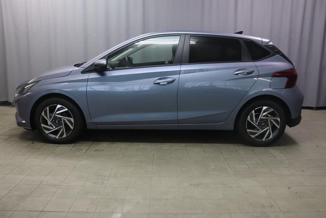 Hyundai i20 - Family 1.2i 58 kW (79 PS) MEGA PREIS ! 5 Jahre Garantie Navigationssystem, Klimaautomatik, Sitzheizung, Lenkradheizung, Radio mit DAB, Apple CarPlay & Android Auto, Rückfahrkamera, Einparkhilfe hinten, Lichtsensor, Spurassistent, Fernlichtassistent, Verke