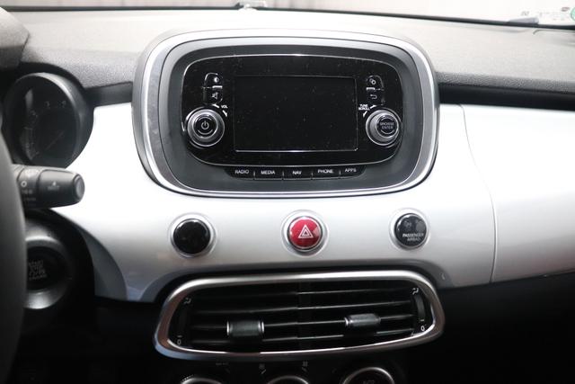 Fiat 500X Pop Star 1.6 E-torQ 4x2 Navigationssystem, Radio, Bluetooth, 2-Zonen Klimaautomatik, Sitzheizung, Lenkradheizung, Einparkhilfe hinten, 16" Leichtmetallfelgen uvm. 