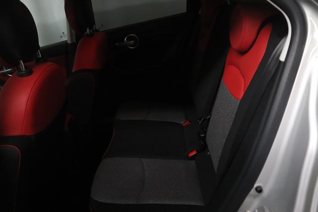 Fiat 500X Pop Star 1.6 E-torQ 4x2 Navigationssystem, Radio, Bluetooth, 2-Zonen Klimaautomatik, Sitzheizung, Lenkradheizung, Einparkhilfe hinten, 16" Leichtmetallfelgen uvm. 