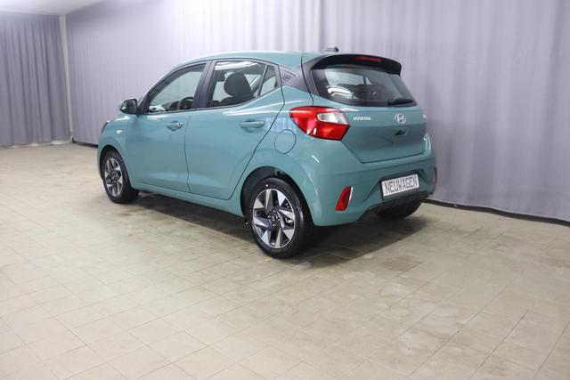 Hyundai i10 Comfort 1.2 5MT 62kW MEGA PREIS ! 5 Jahre Herstellergarantie (84 PS) Radio mit DAB, Apple CarPlay & Android Auto, Rückfahrkamera, 15" Leichtmetallfelgen, Tempolimitassistent, Spursicherheit, Sicherheit vorne, Fernlichtassistent, uvm. 