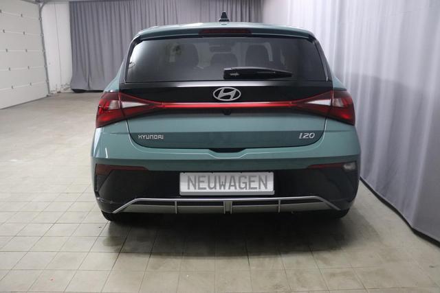 Hyundai i20 Family 1.0 T-GDI 73 kW MEGA PREIS ! 5 Jahre Garantie (100 PS) Navigationssystem, Klimaautomatik, Sitzheizung, Lenkradheizung, Radio mit DAB, Apple CarPlay & Android Auto, Rückfahrkamera, Einparkhilfe hinten, Lichtsensor, Spurassistent, Fernlichtassisten 