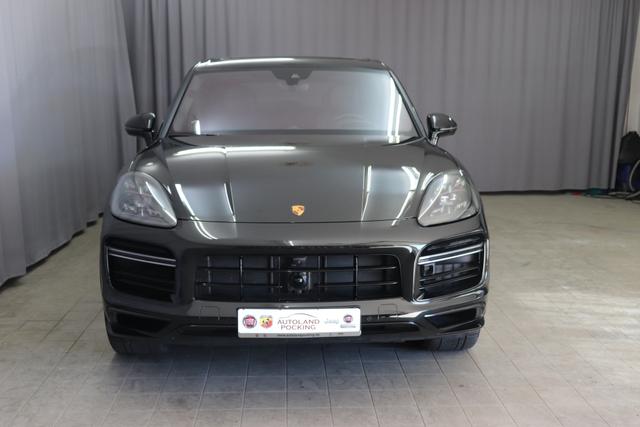 Porsche Cayenne Turbo 