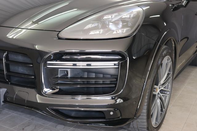 Porsche Cayenne Turbo 