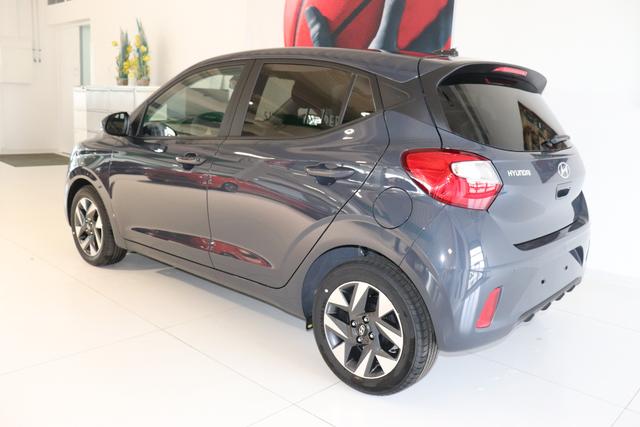 Hyundai i10 i Line Plus 1.0 49 kW MEGA PREIS ! 5 Jahre Garantie (67 PS) Klimaanlage, Radio/DAB, Bluetooth, Apple CarPlay & Android Auto, Einparkhilfe hinten, Lichtsensor, Fahrersitz höhenverstellbar, 15" Leichtmetall-Felgen, uvm. 