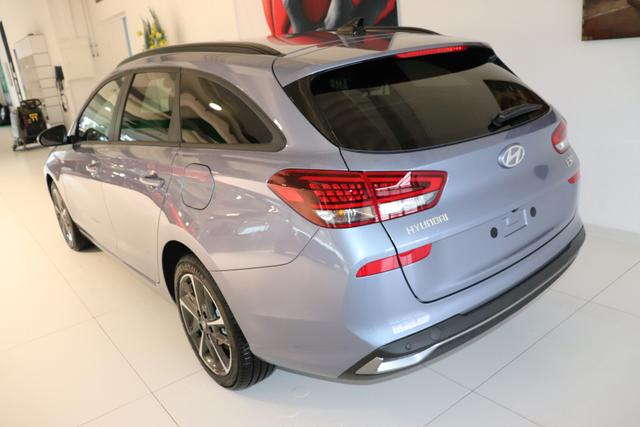 Hyundai i30 Kombi Go Plus 1.0 TGDi DCT 73 kW MEGA PREIS ! 5 Jahre Garantie (100 PS) Navigationssystem, Radio, DAB, Android Auto, Apple CarPlay, 2-Zonen-Klimaautomatik, Lenkradheizung, Sitzheizung, Induktionsladen des Smartphones, 17" Leichtmetallfelgen, uvm. 