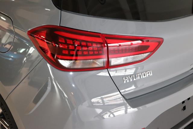 Hyundai i30 N Line 1.5 TGDi 117 kW (160 PS) Navigationssystem, DAB, Bluetooth, Android Auto, Apple CarPlay, 2-Zonen-Klimaautomatik, Rückfahrkamera, Sitzheizung, Lenkradheizung, 18" Leichtmetallfelgen, uvm. 