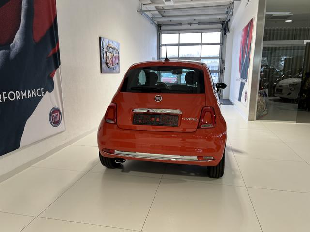 Fiat 500 Hatchback MY23 1.0 GSE Hybrid DOLCEVITA 562 - Sicilia Orange