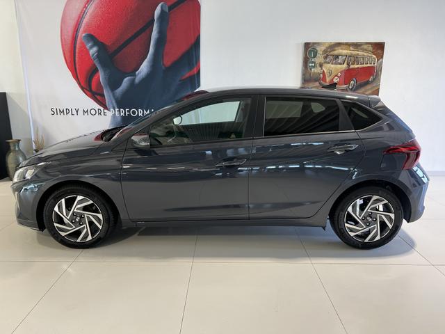 Hyundai i 20 1,2 Family Aurora Gray Perl