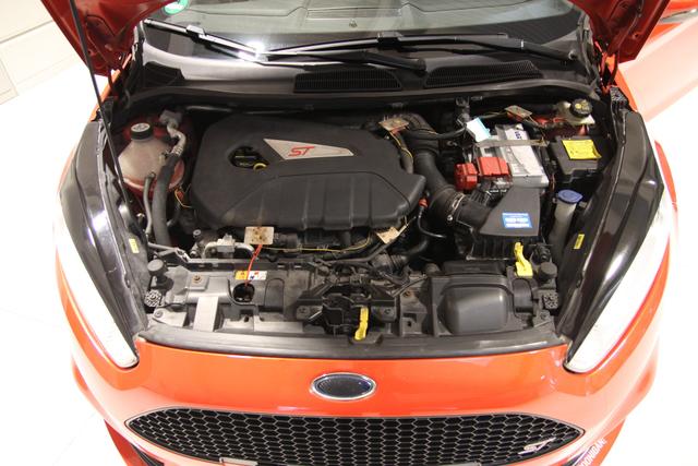 Ford Fiesta ST 1.6 EcoBoost 