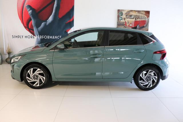 Hyundai i20 (BC3) GO Plus 1.2 MPI Navi b5bu1 MY2025 Mangrove Green, Beispielbilder