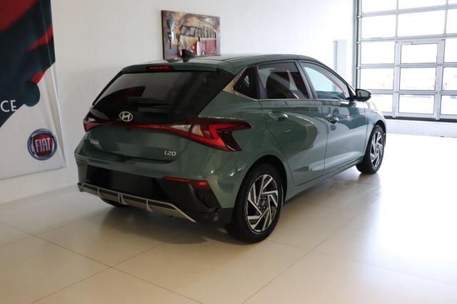 Hyundai i20 (BC3) GO Plus 1.2 MPI Navi b5bu1 MY2025 Mangrove Green, Beispielbilder