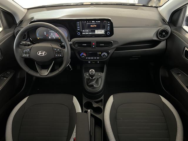 Hyundai i10 Go Plus Phantom Black, Beispielbilder