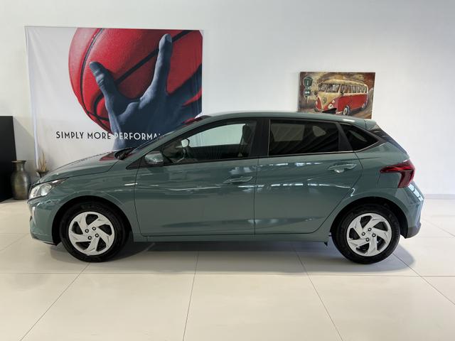 Hyundai i20 GO! Mangrove Green, Beispielbilder, ggf. teilweise mit Sonderausstattung