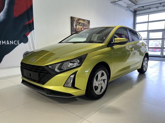 Hyundai i20 - GO 1.2 MPI 58 kW (79 PS) Navigationssystem, Bluetooth, DAB, Klimaanlage, Rückfahrkamera, Apple CarPlay, Android Auto, PDC hinten, Sitzheizung, Lenkradheizung, Spurassistent, Tempomat uvm. Lagerfahrzeug