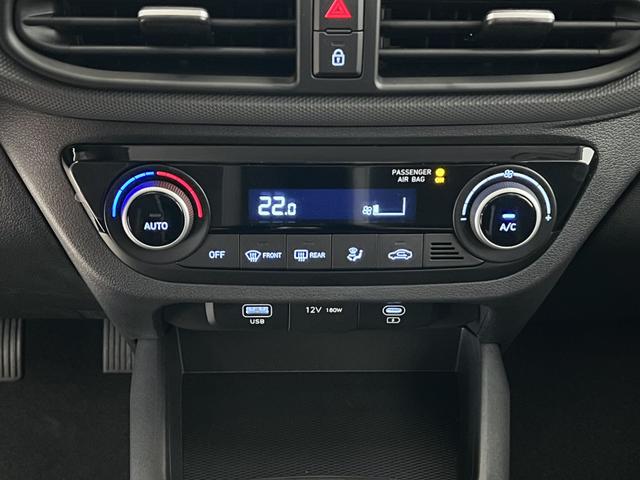 Hyundai i10 Go Plus 1.0 Atlas White, Beispielbilder, teilweise mit Sonderausstattung