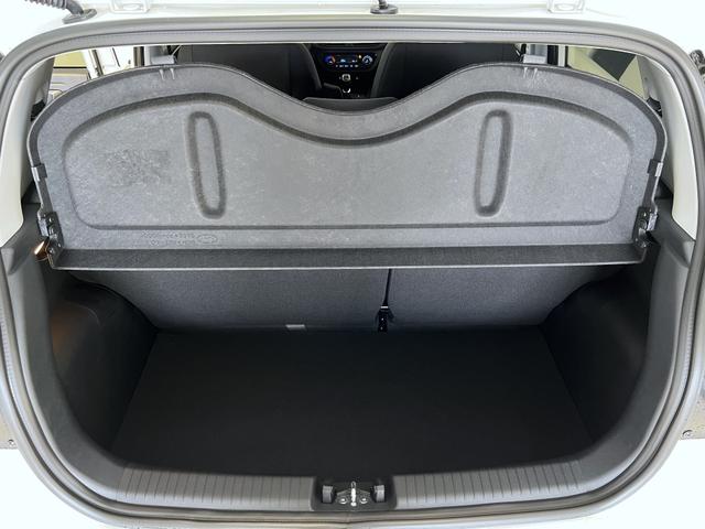 Hyundai i10 Go Plus 1.0 Atlas White, Beispielbilder, teilweise mit Sonderausstattung