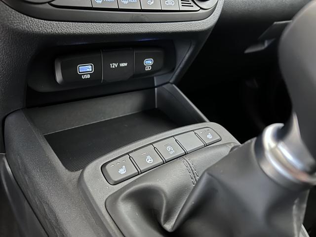Hyundai i10 Go Plus 1.0 Atlas White, Beispielbilder, teilweise mit Sonderausstattung