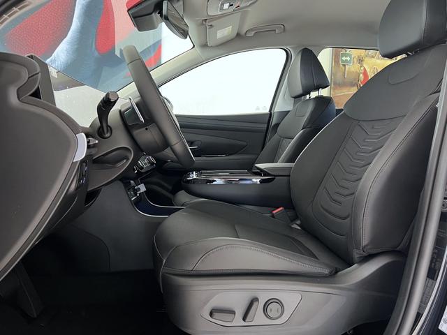 Hyundai Tucson GO Plus Abyss Black