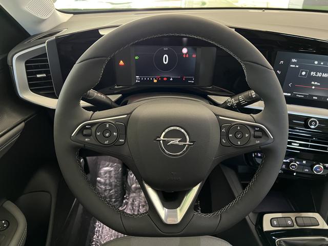 Opel Mokka Ikone Grün