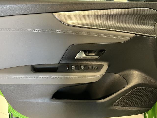 Opel Mokka Ikone Grün