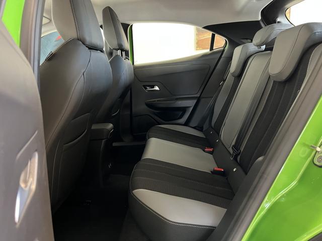 Opel Mokka Ikone Grün