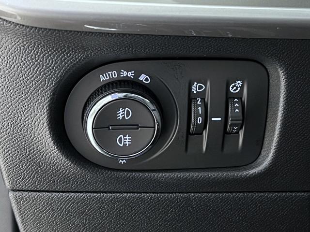 Opel Mokka Kontrast Grau