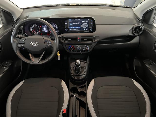 Hyundai i10 Edition 30