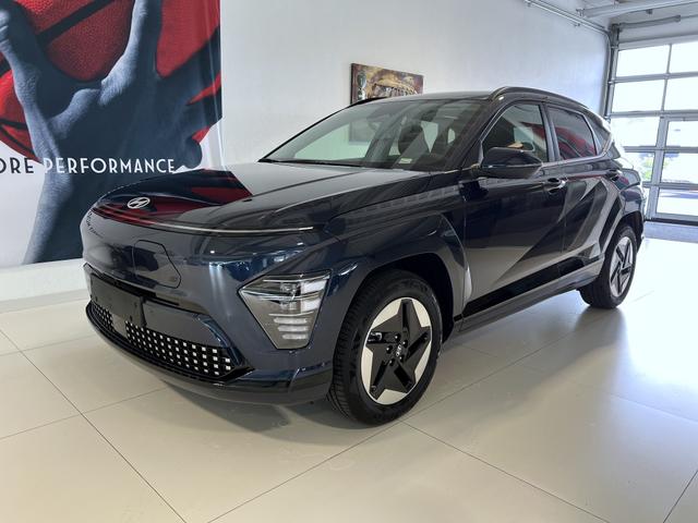 Hyundai KONA - GO 65,4 kWh 160 kW (218 PS) Sitzheizung, Lenkradheizung, Navigationssystem, Apple CarPlay, Android Auto, 2-Zonen-Klimaautomatik, Verkehrszeichenerkennung, ACC, Virtual Cockpit, LED-Scheinwerfer, 17" Leichtmetallfelgen, uvm.