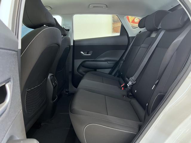 Hyundai Kona EV Atlas White