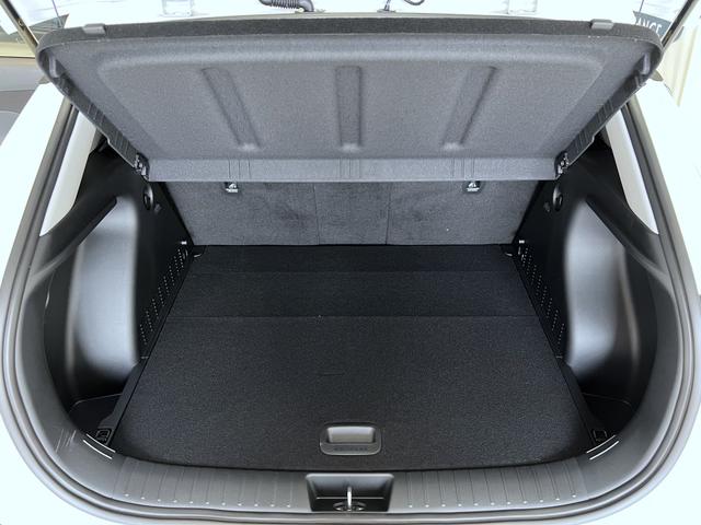 Hyundai Kona EV Atlas White
