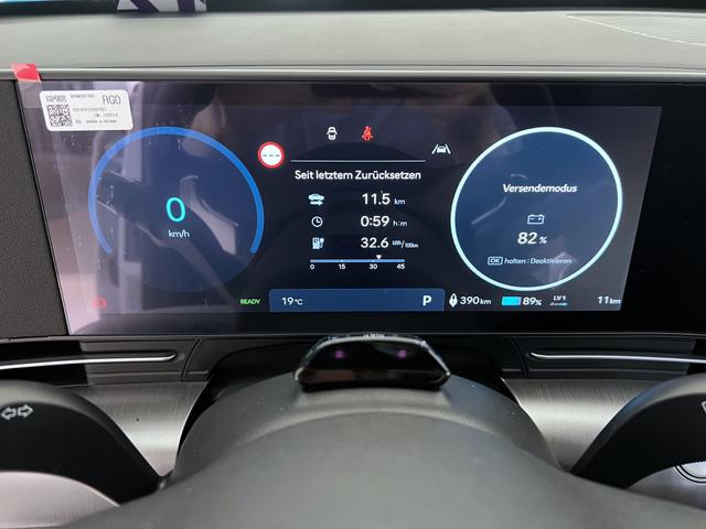 Hyundai Kona EV Atlas White