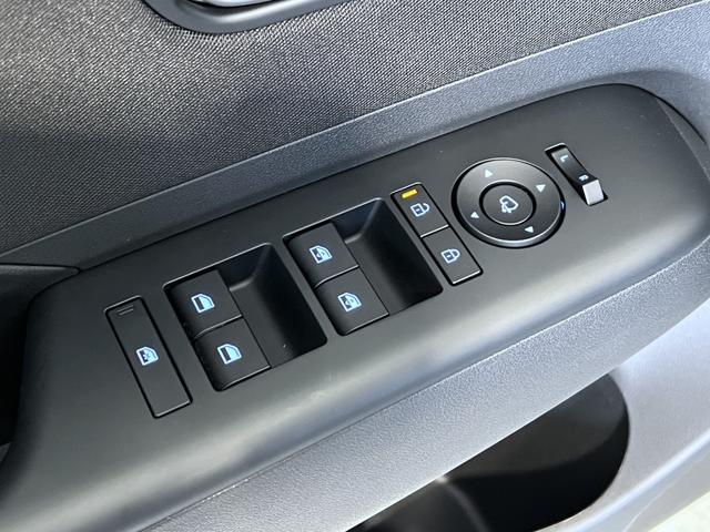 Hyundai Kona EV Atlas White